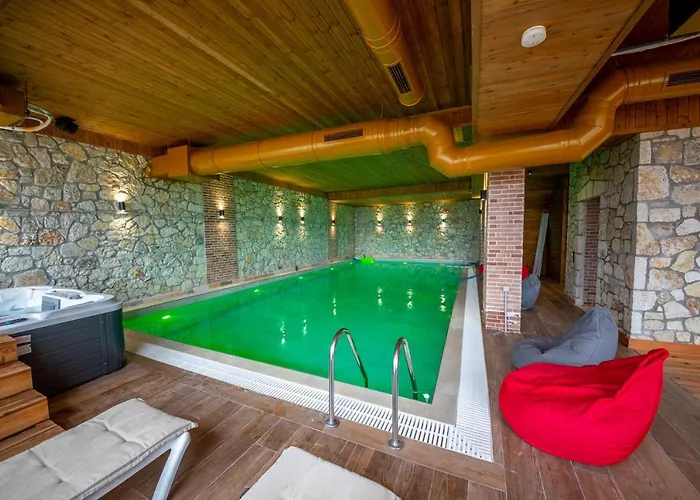 Aerial Hotel & Spa