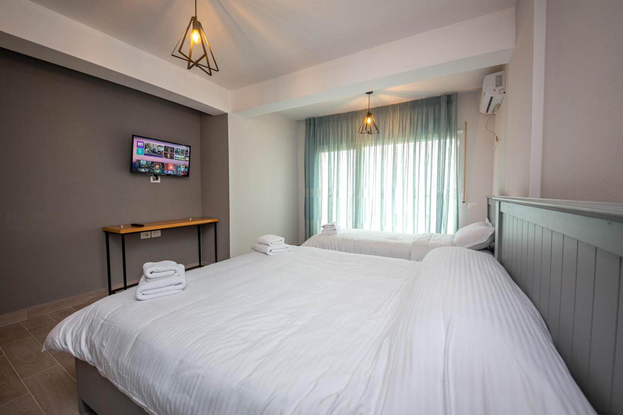Hotel Aerial &
